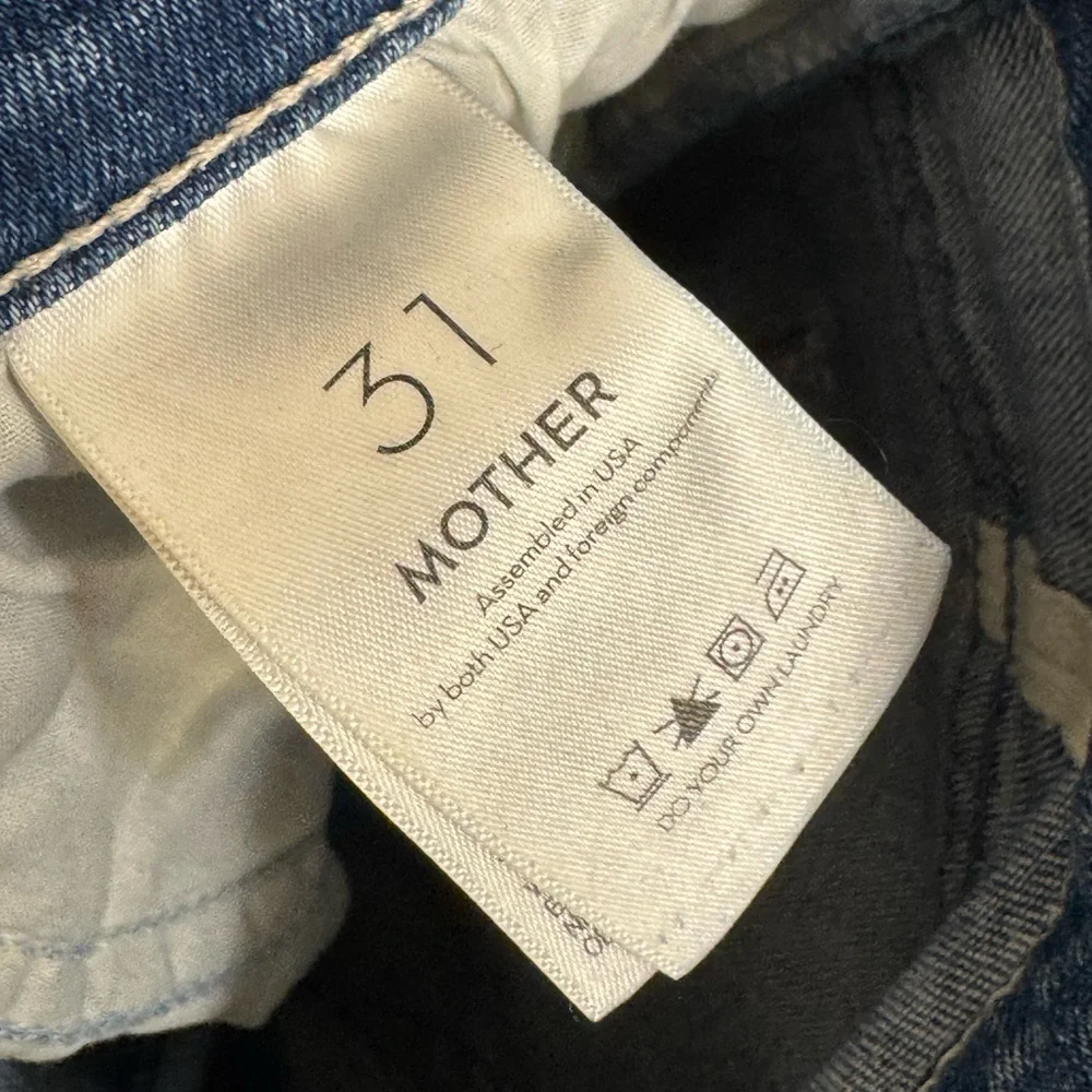 MOTHER Jeans The Hustler Ankle Fray in Knock on Wood